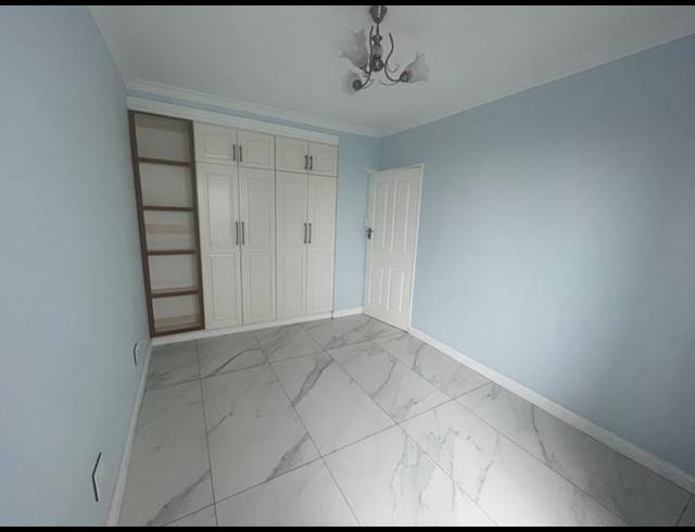 3 BEDROOM TOWNHOUSE FOR SALE IN UMHLANGA CENTRAL